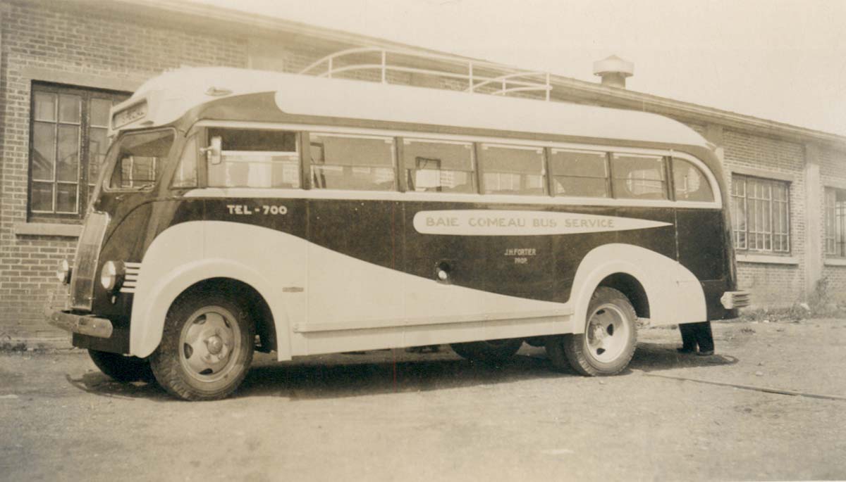 1945 Bus
