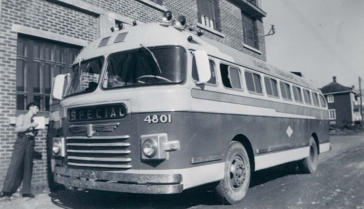 1947 Prevost Bus
